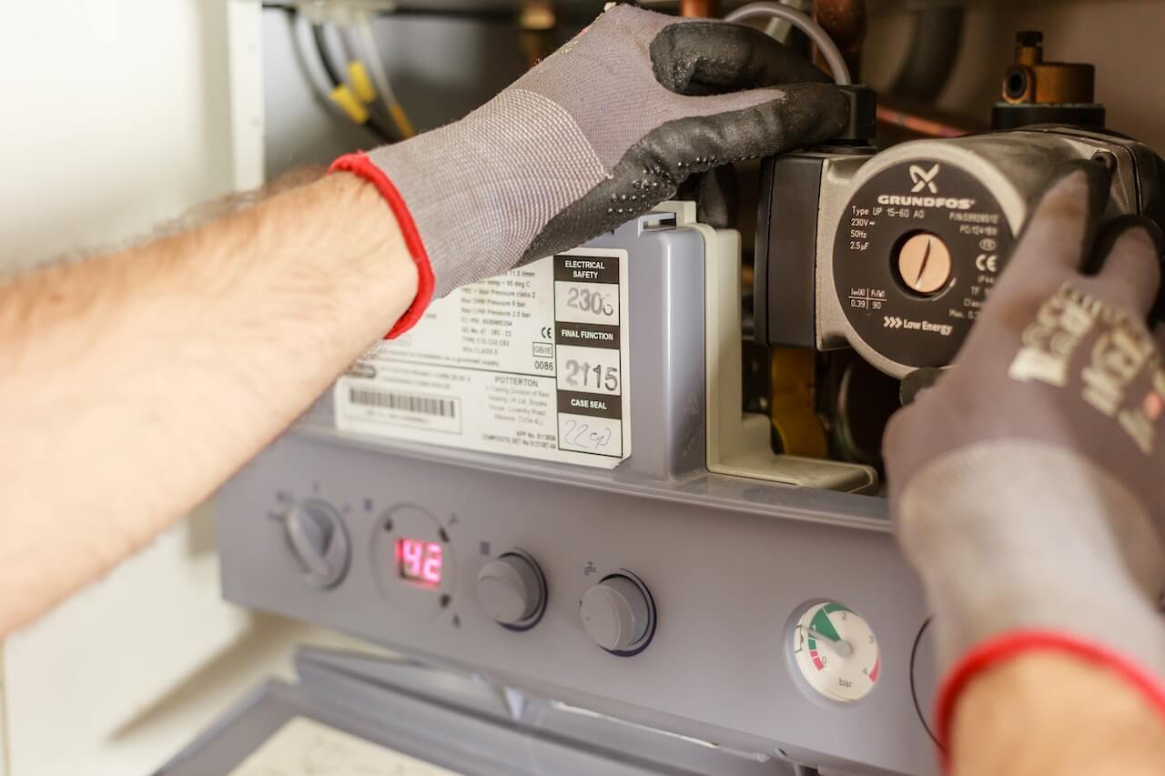 On a Budget? Here are 7 Plumber Hiring Tips Most Don't Know