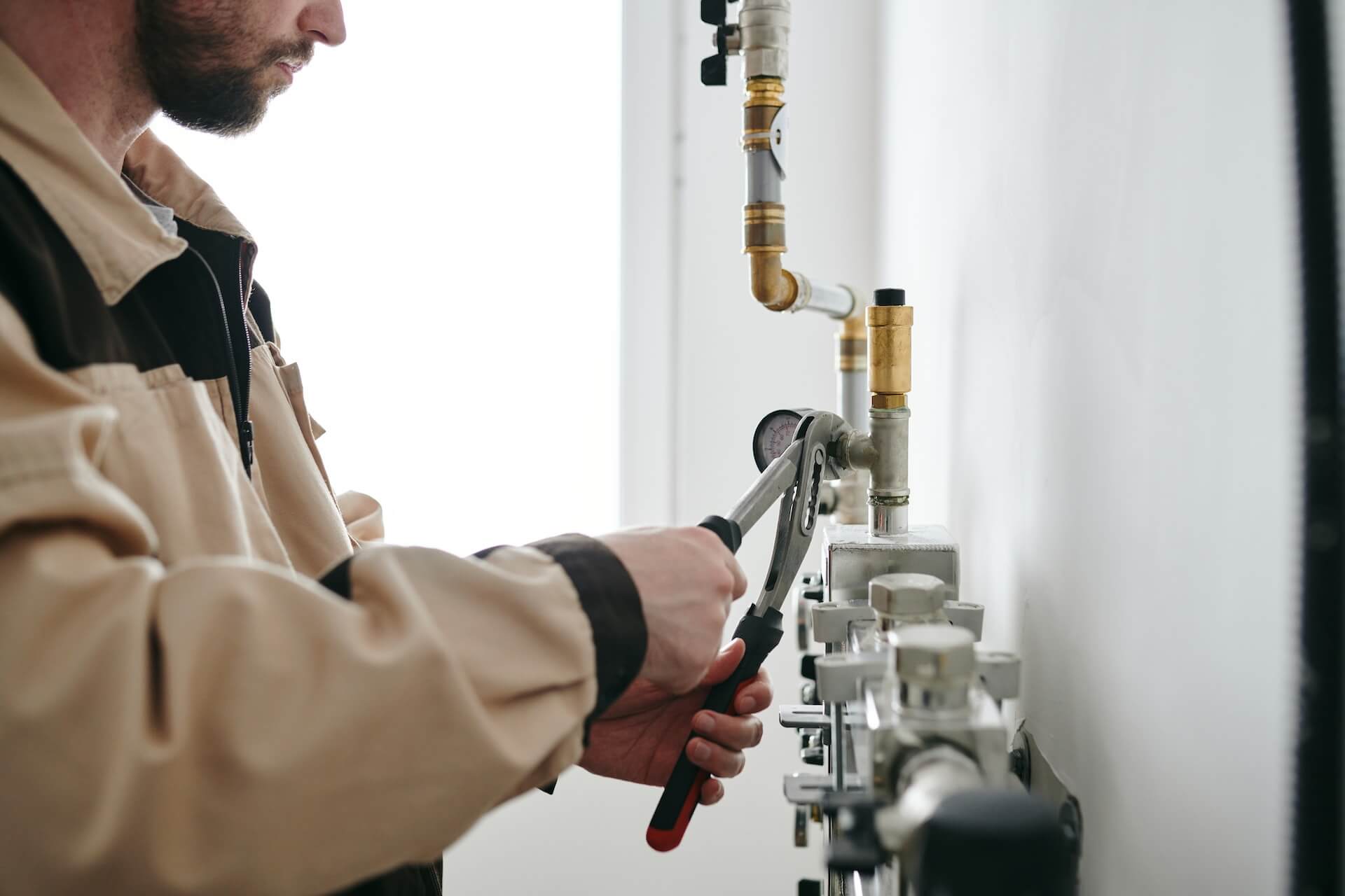 Hiring a Local Plumber: Mistakes You Should Avoid